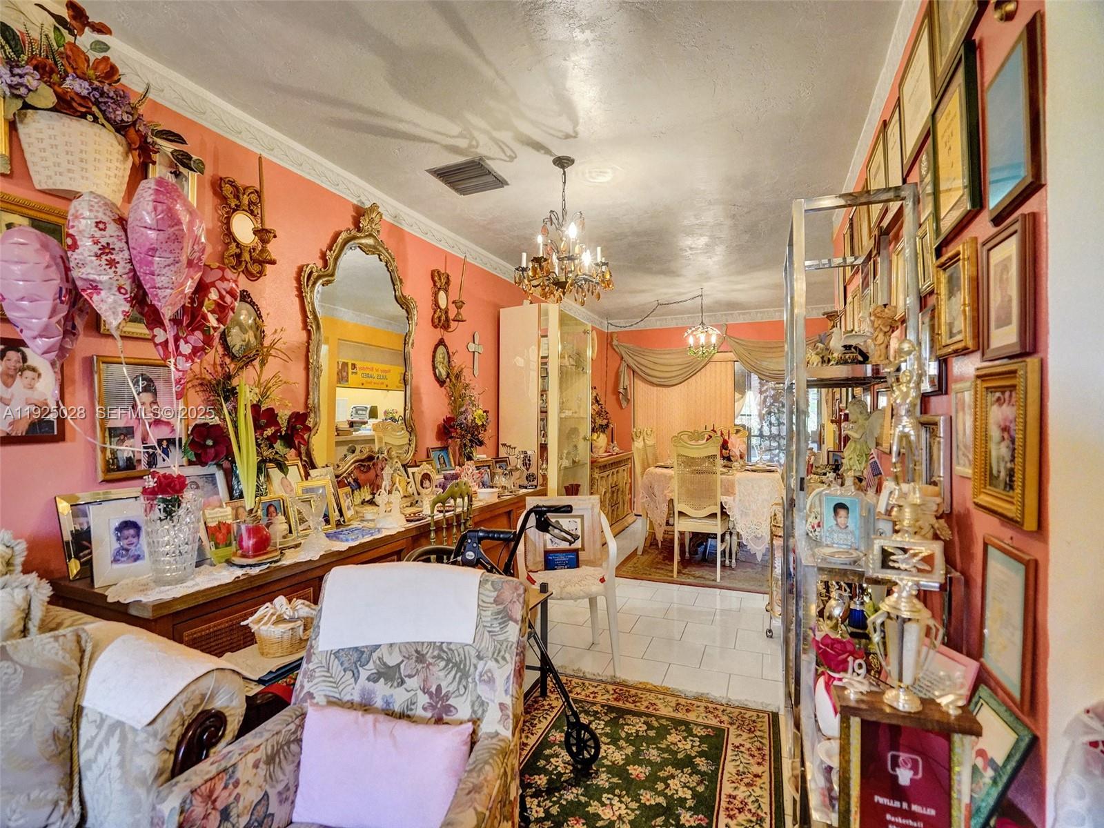 LESLIE ESTATES SEC 7 - Residential