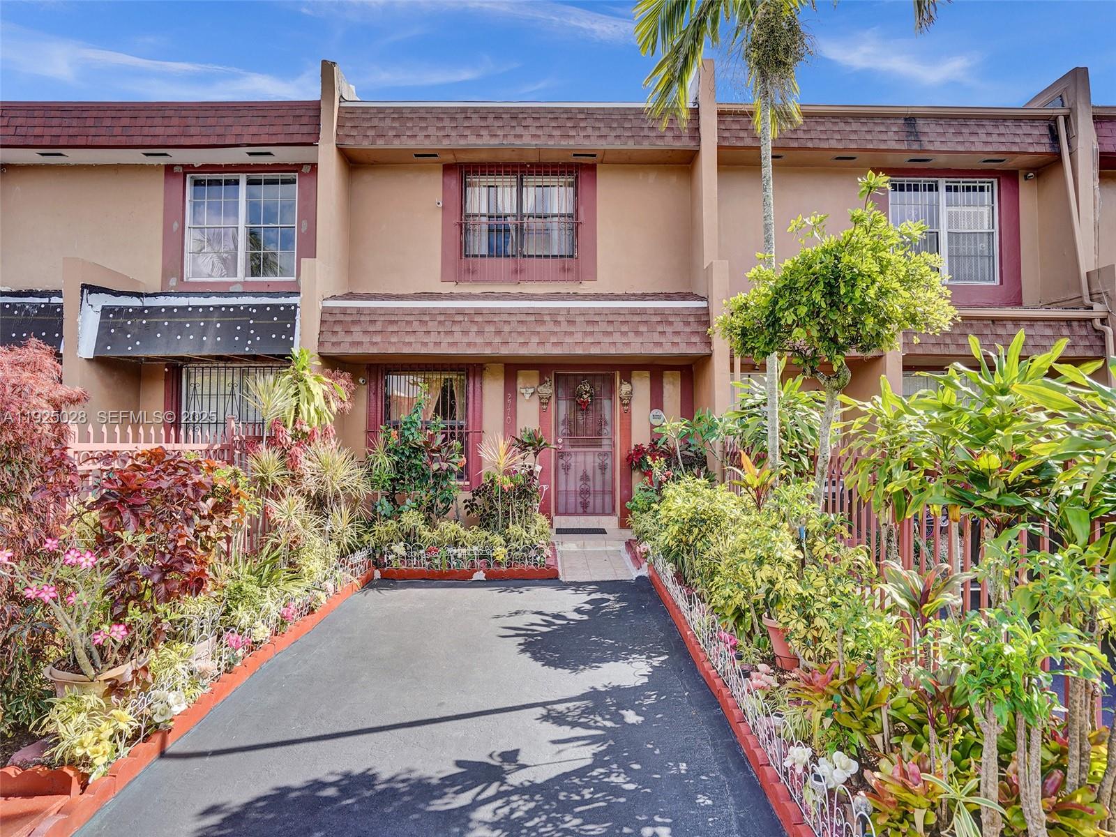 LESLIE ESTATES SEC 7 - Residential