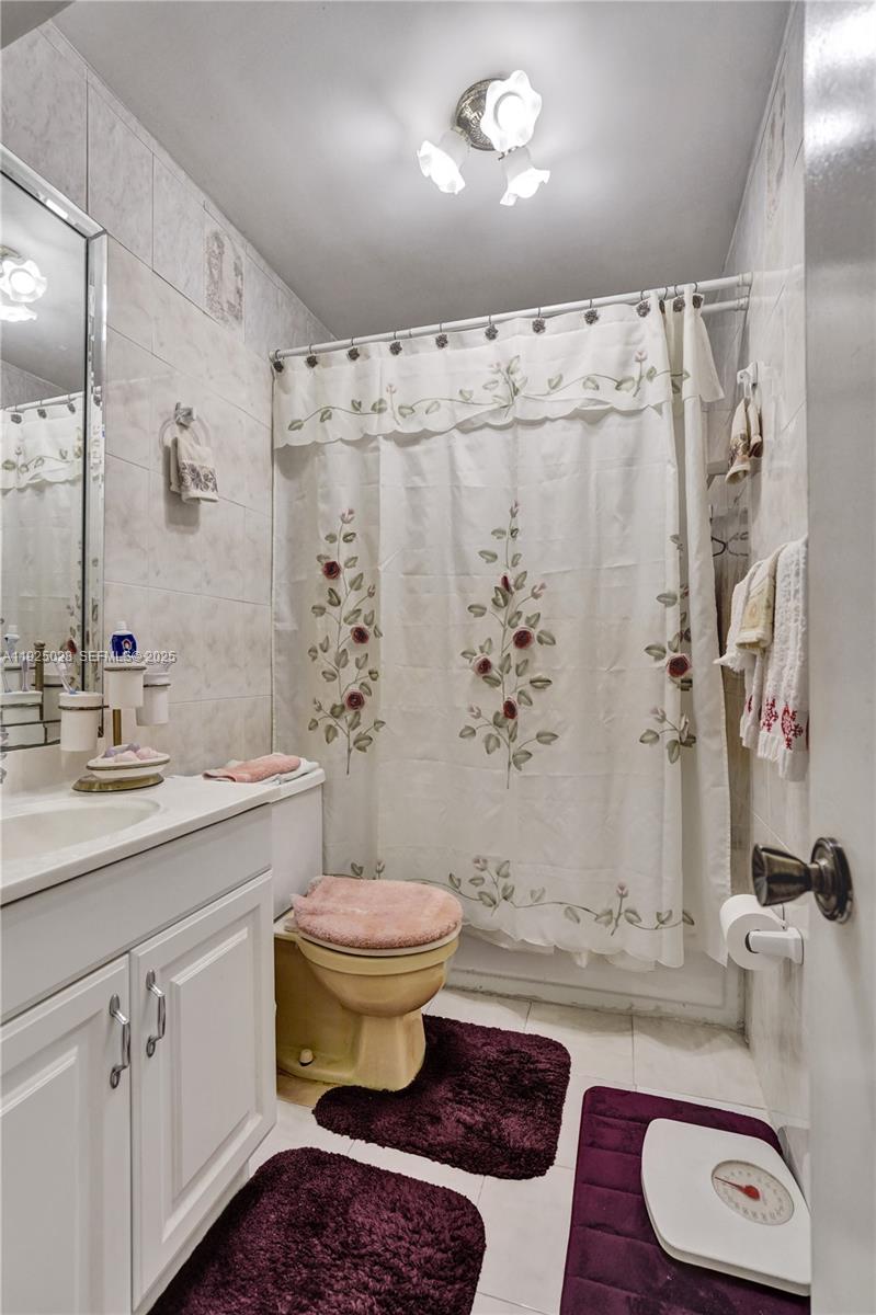 LESLIE ESTATES SEC 7 - Residential