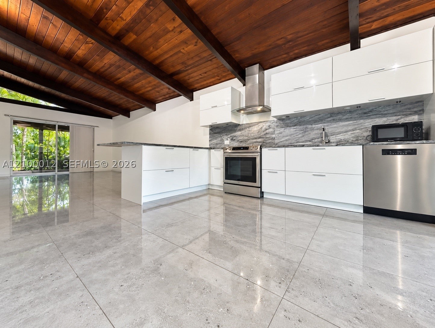 112 Fox Rd 2-50