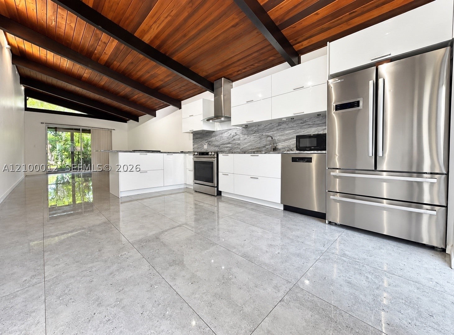 112 Fox Rd