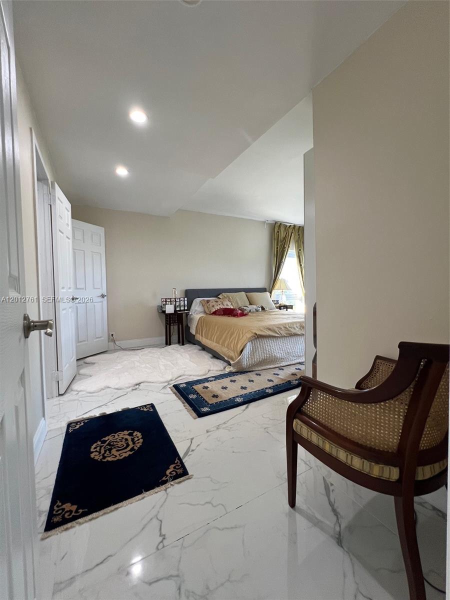 CLIPPER CONDO NO 1 - Residential Lease