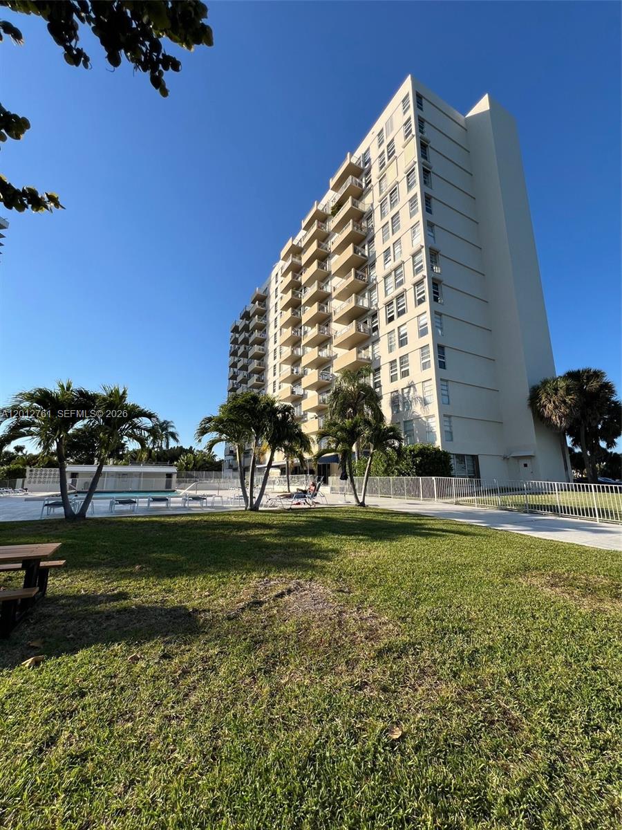 CLIPPER CONDO NO 1 - Residential Lease