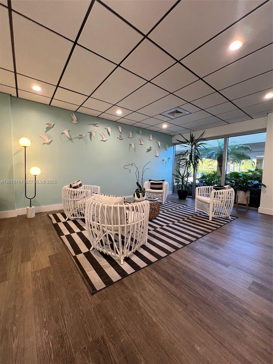 CLIPPER CONDO NO 1 - Residential Lease