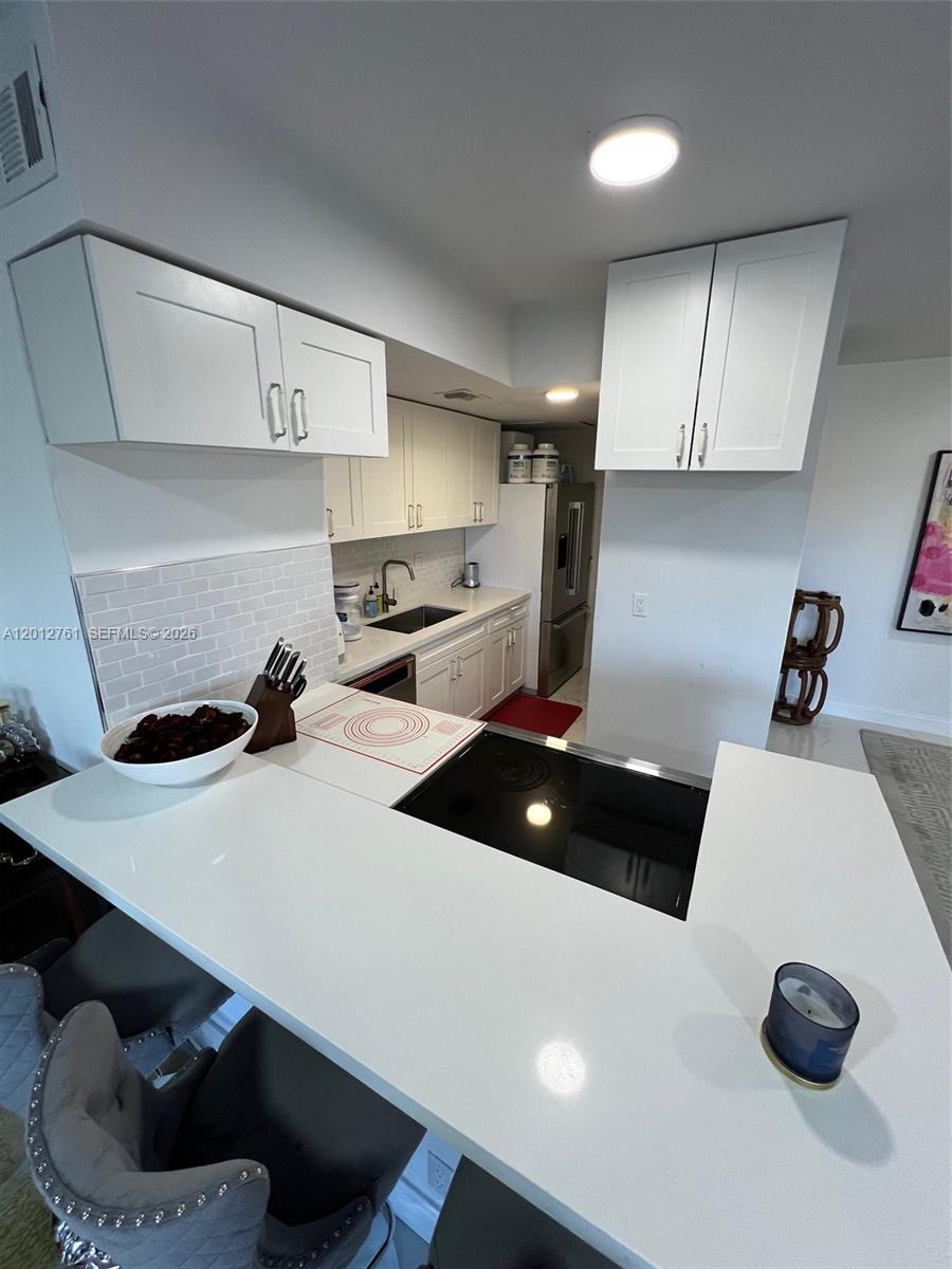 CLIPPER CONDO NO 1 - Residential Lease