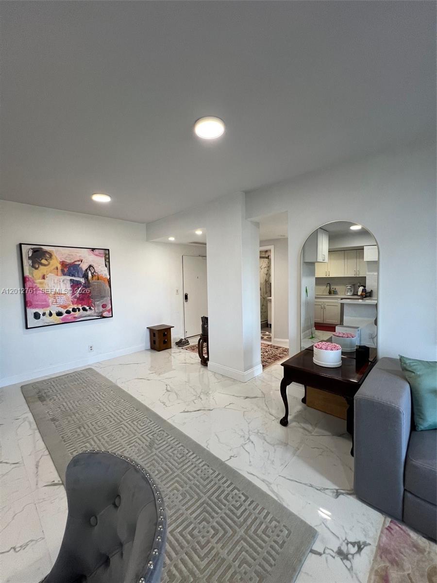CLIPPER CONDO NO 1 - Residential Lease