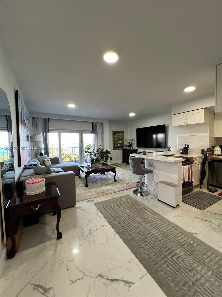 CLIPPER CONDO NO 1 - Residential Lease