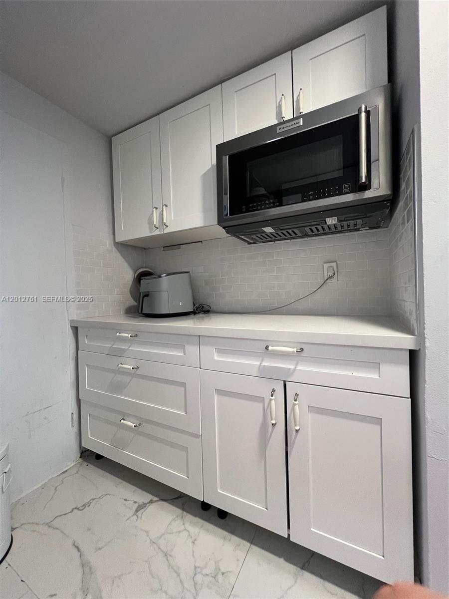 CLIPPER CONDO NO 1 - Residential Lease