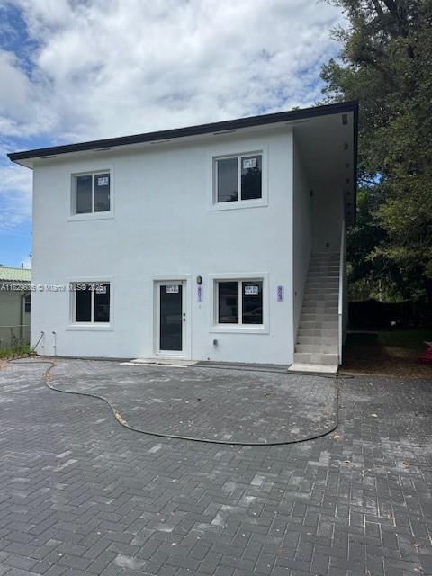BRAND NEW DUPLEX. 3 BEDROOM 2 BATH ON EACH SIDE. GREAT INVESTMENT PROPERTY. TILED THROUGHOUT, WOOD KITCHEN CABINETS, GRANITE COUNTER-TOPS, STAINLESS STEEL APPLIANCES, IMPACT WINDOWS AND DOORS. CENTRALLY LOCATED. TO BE COMPLETED APPROX. AUGUST 2025.