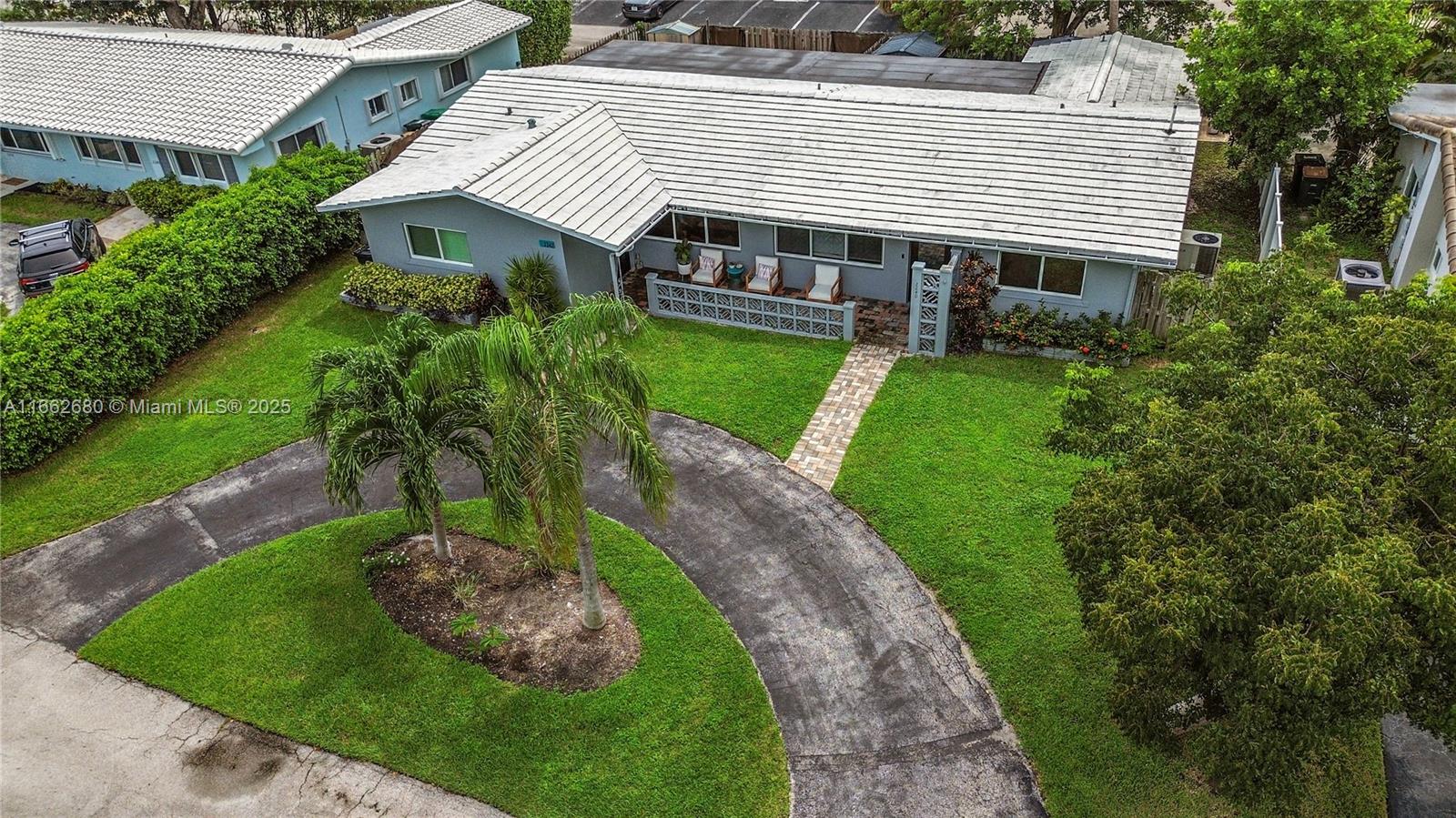 LIGHTHOUSE MANOR - Residential