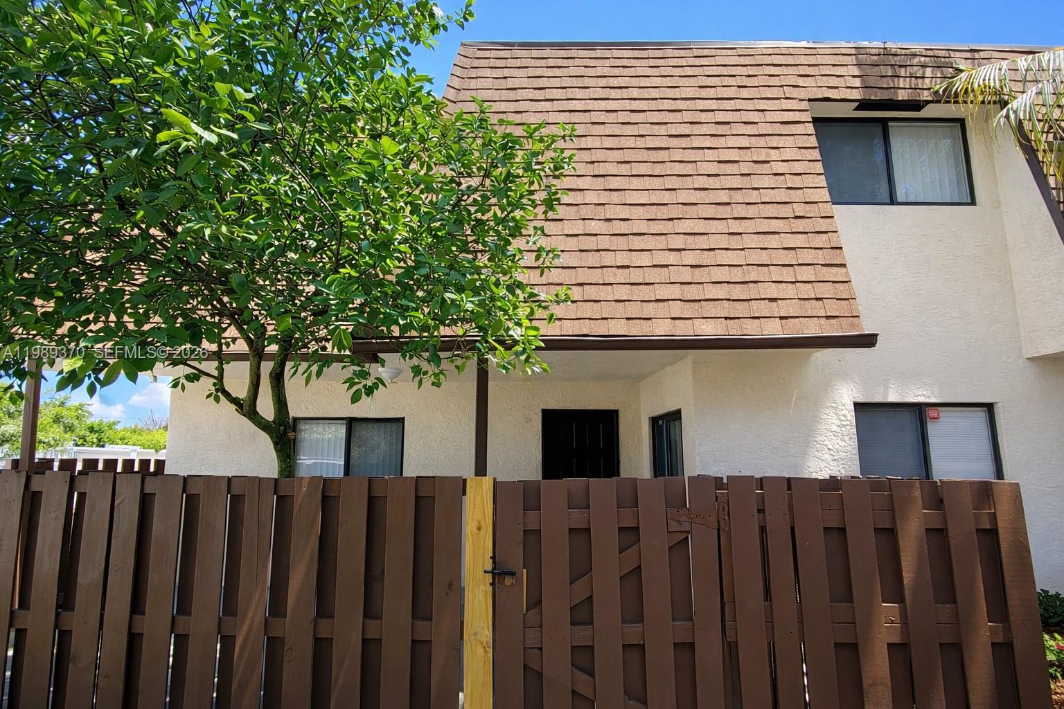 PT PAR S NORTH LAUDERDALE - Residential