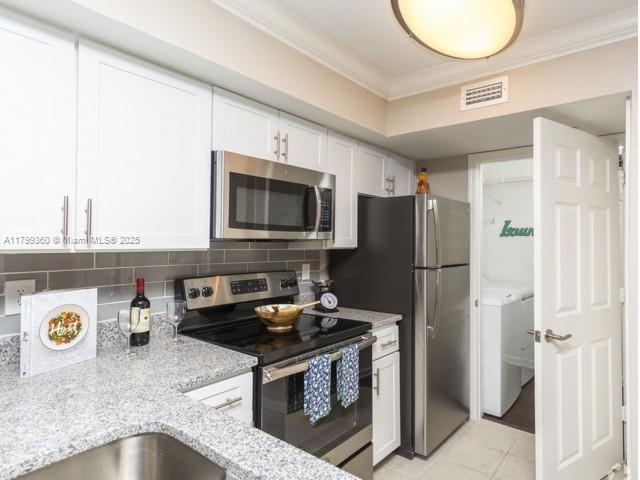 MURANO AT DELRAY BEACH CO - Residential Lease