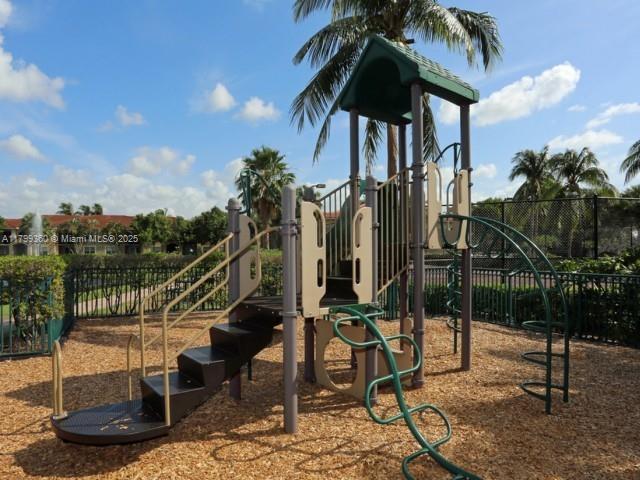 MURANO AT DELRAY BEACH CO - Residential Lease