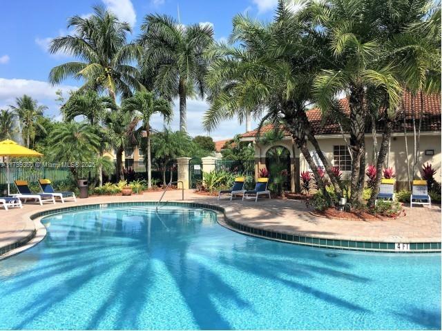 MURANO AT DELRAY BEACH CO - Residential Lease