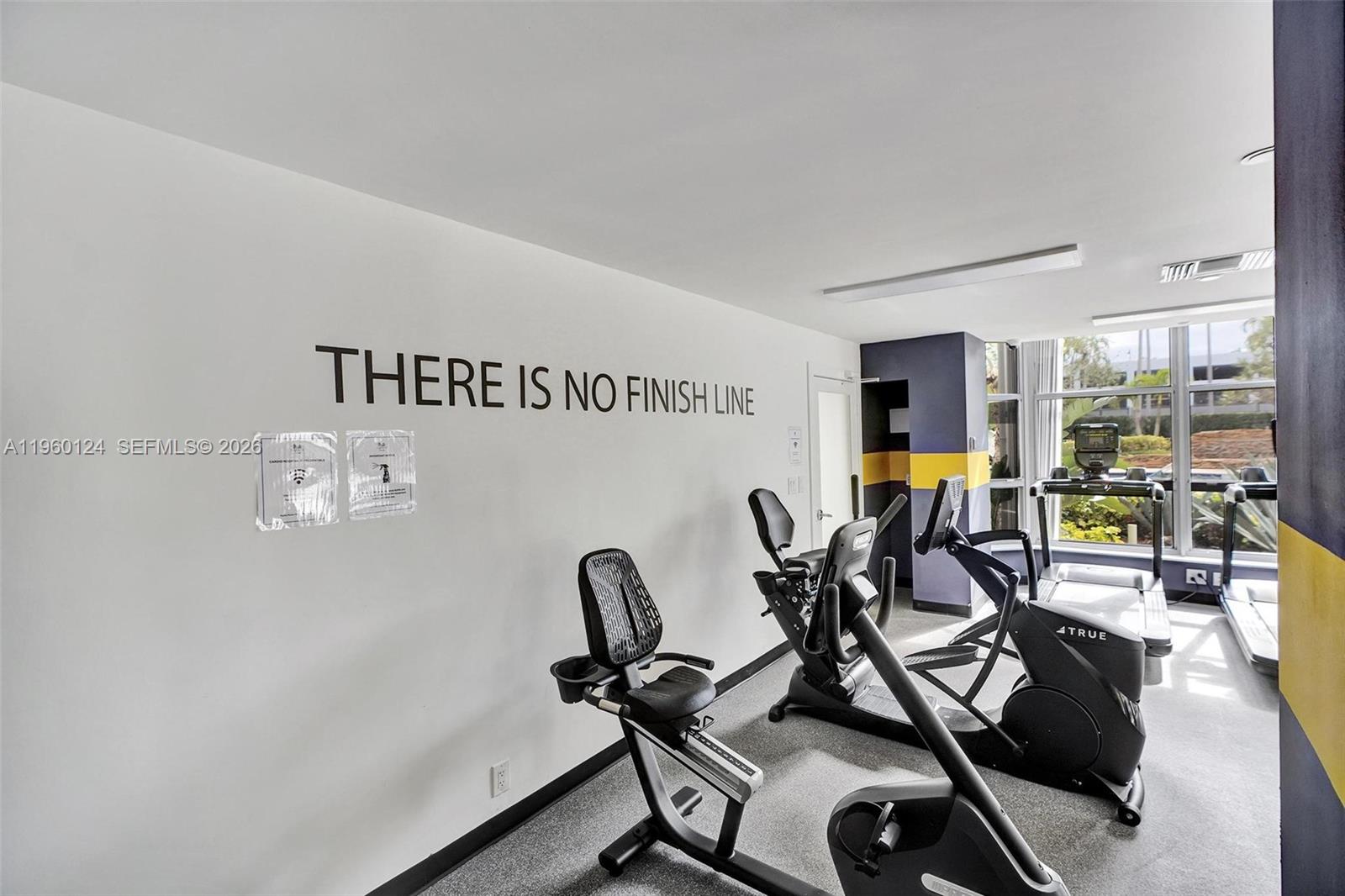 MYSTIC POINTE TOWER 400 C - Residential