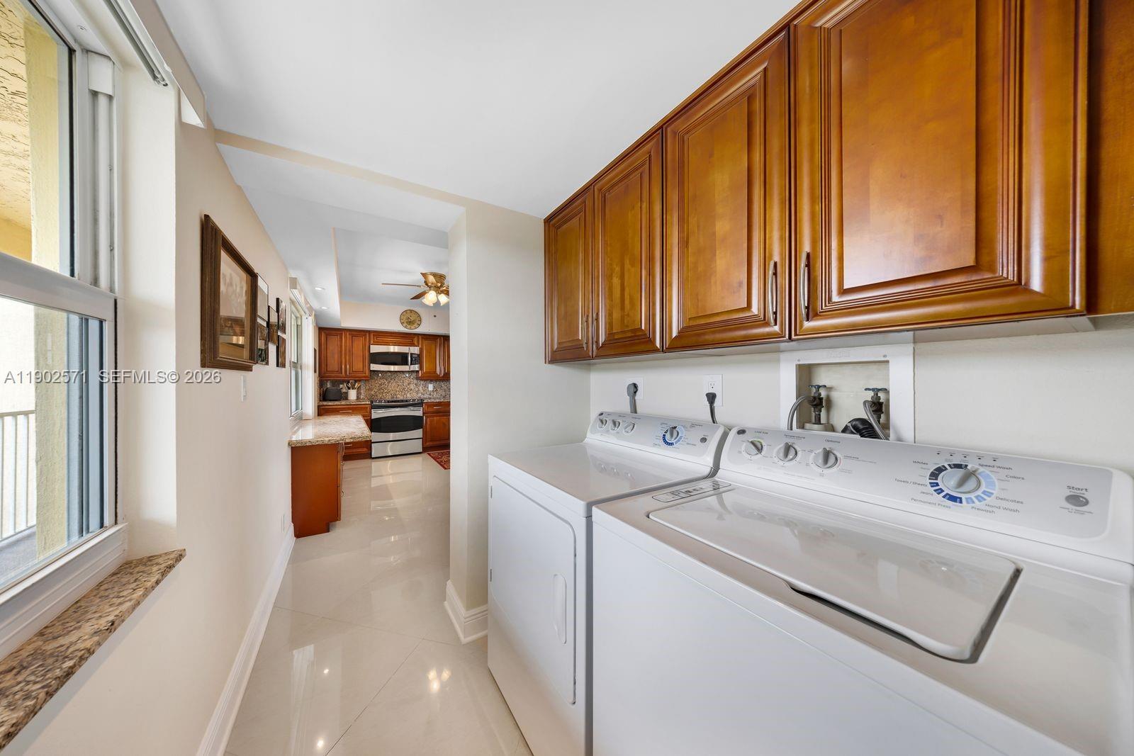 3095 N Course Dr 811