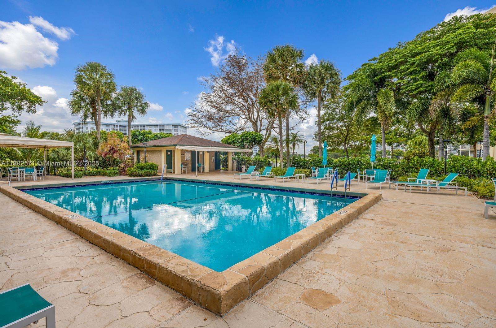 NO 52 PALM-AIRE COUNTRY C - Residential Lease