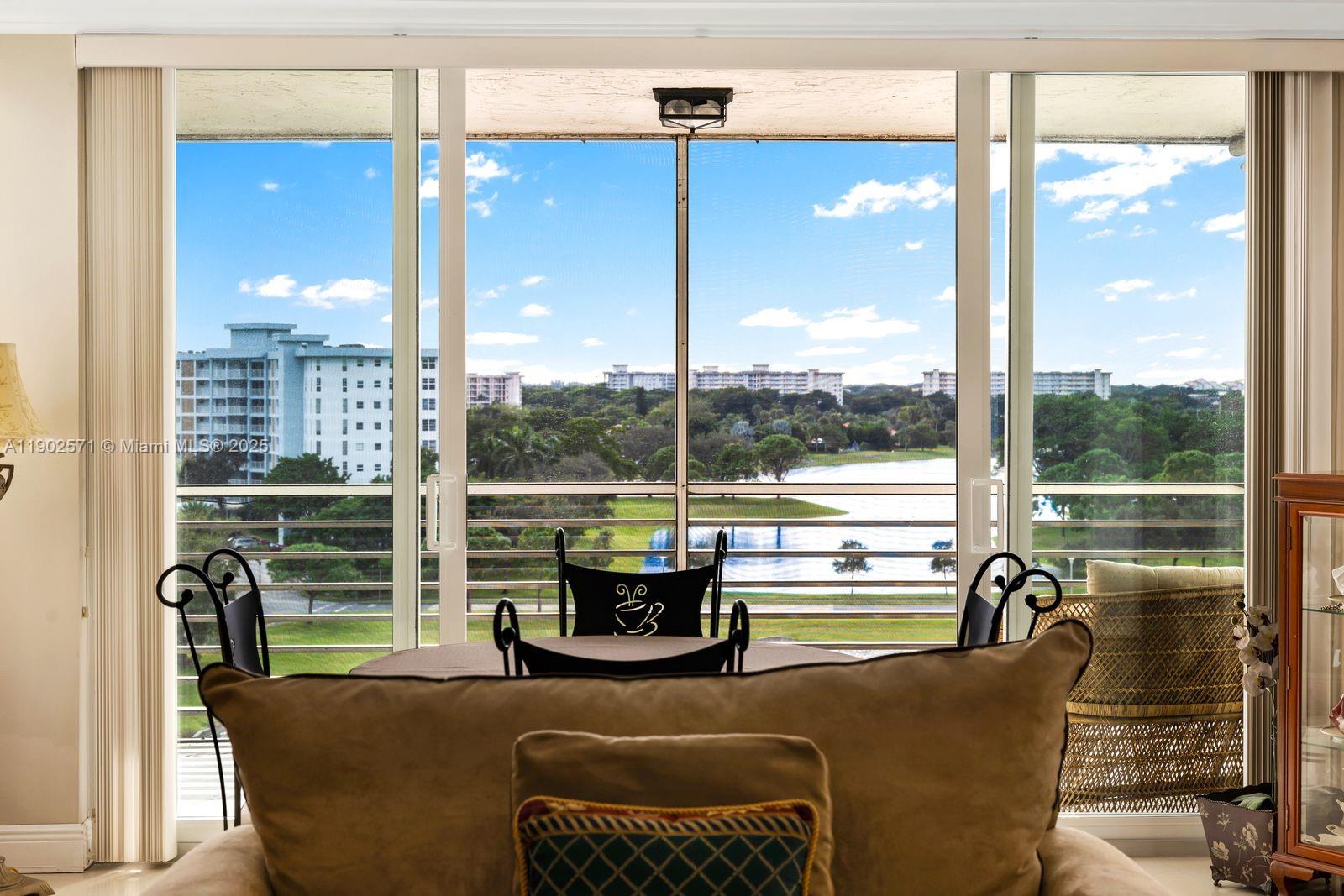 NO 52 PALM-AIRE COUNTRY C - Residential Lease