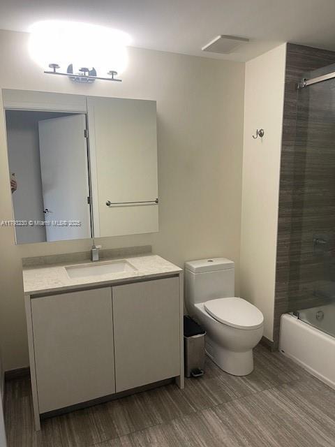 1010 Brickell Ave 3810