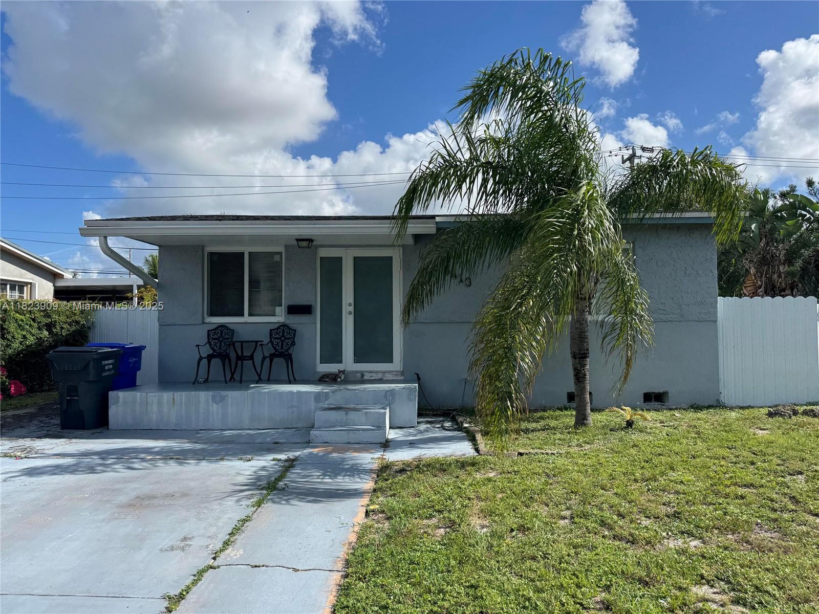 Property for Sale at 6413 Franklin St, Hollywood, Broward County, Florida - Bedrooms: 2 
Bathrooms: 1  - $349,990