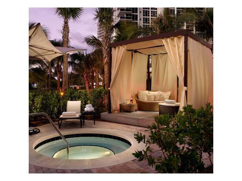 One Bal Harbour - Residential