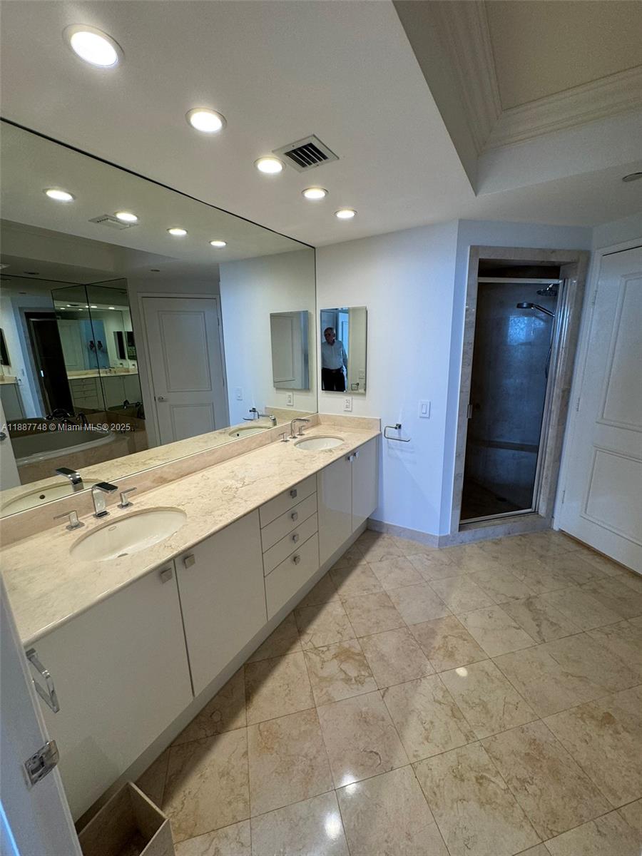 OCEAN TOWER TWO CONDO - Residential