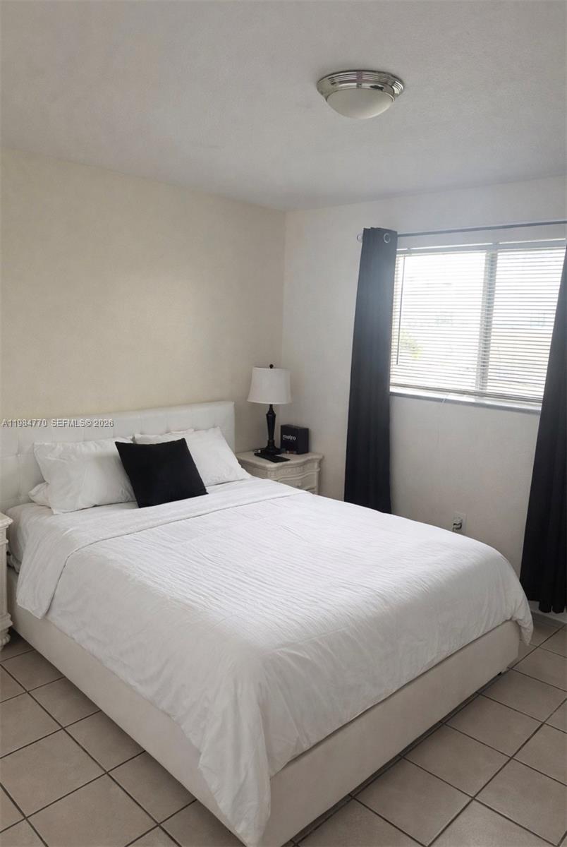 View photos, virtual tours, details... 1429 NW 2nd St