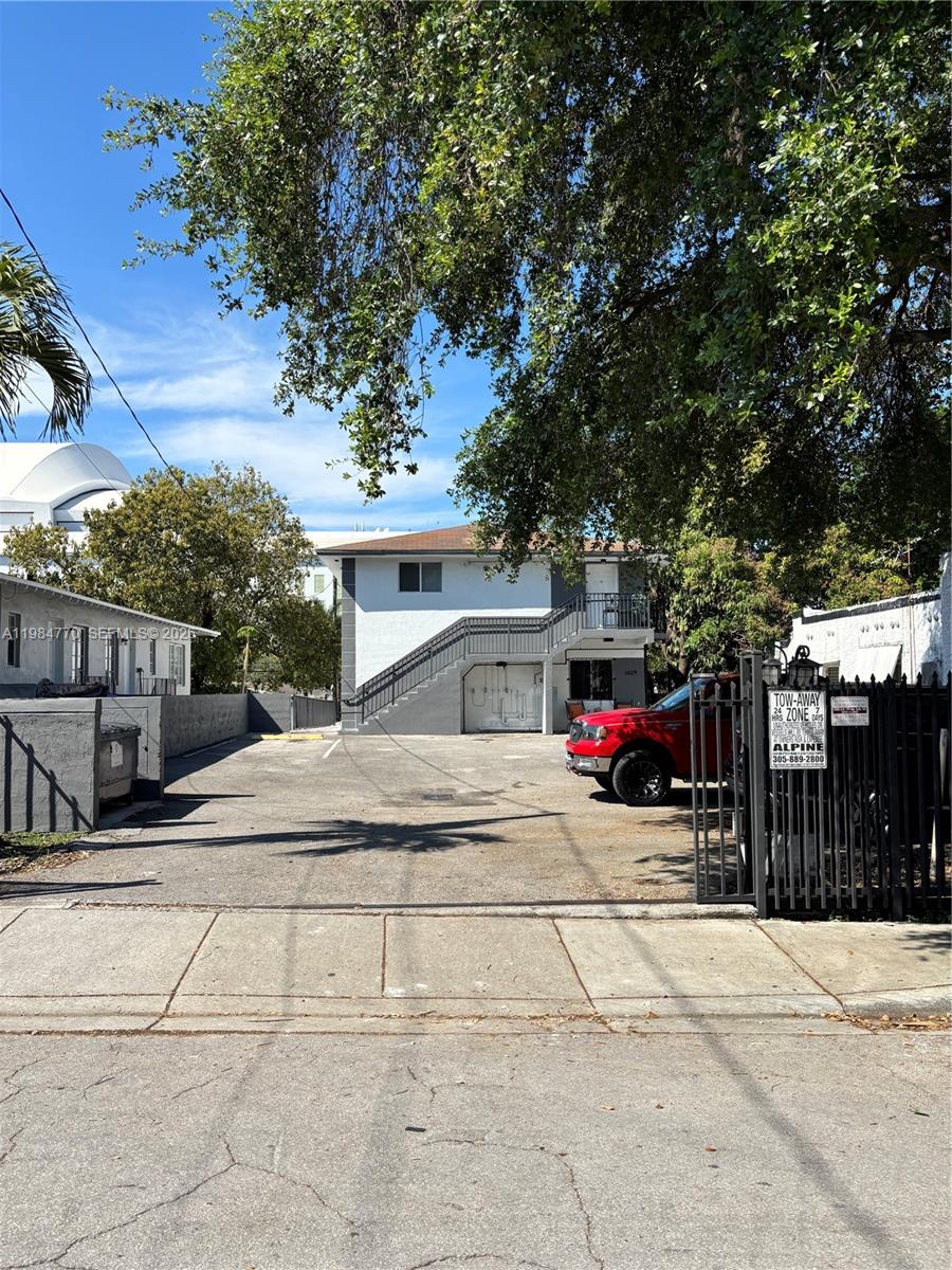 View photos, virtual tours, details... 1429 NW 2nd St