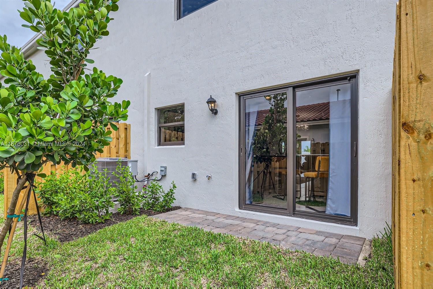 Sebastian Isles - Residential