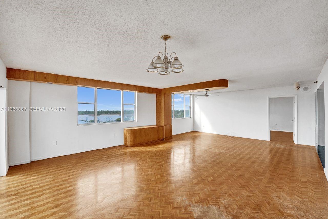 HILLCREST EAST NO 26 COND - Residential