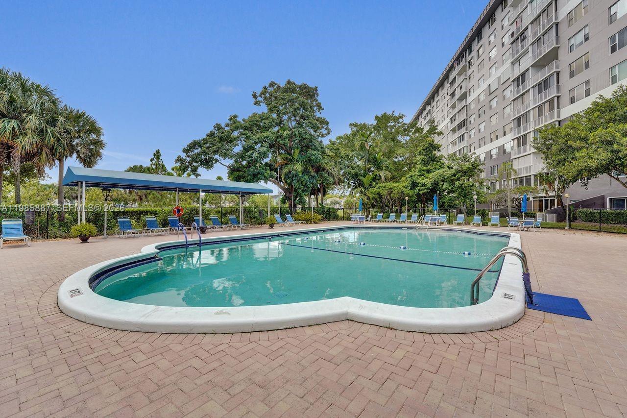 HILLCREST EAST NO 26 COND - Residential