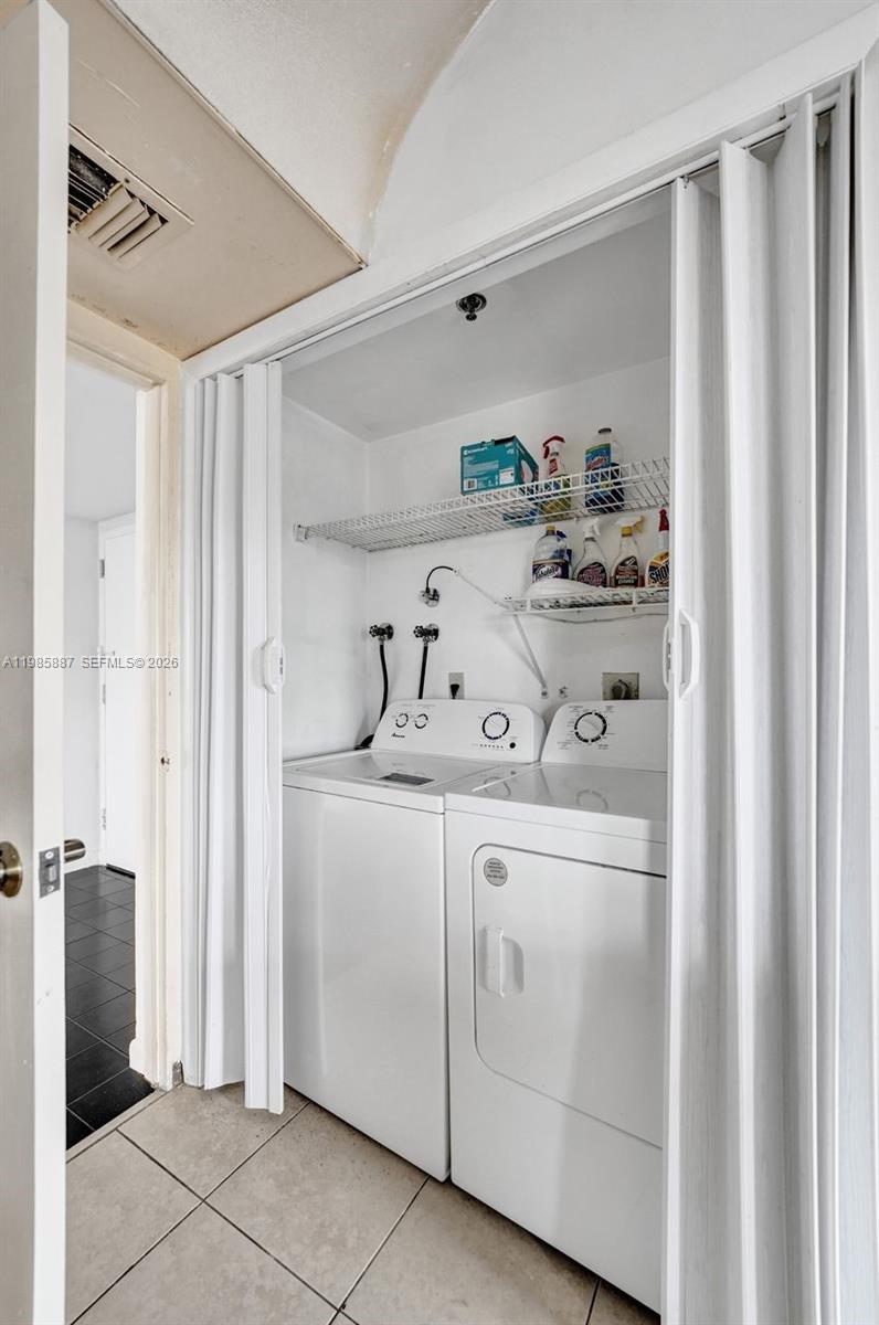 HILLCREST EAST NO 26 COND - Residential