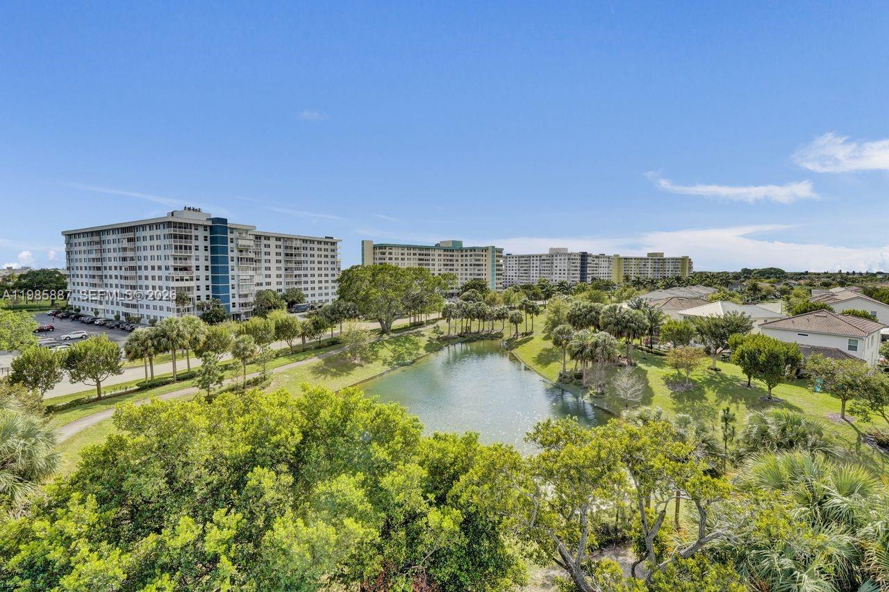 HILLCREST EAST NO 26 COND - Residential