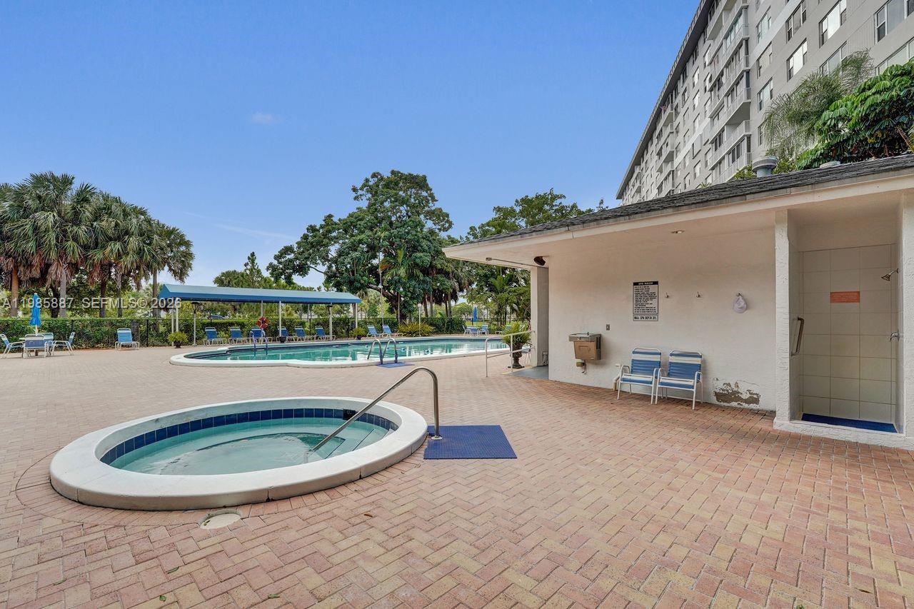 HILLCREST EAST NO 26 COND - Residential