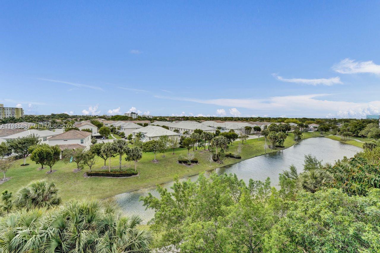 HILLCREST EAST NO 26 COND - Residential