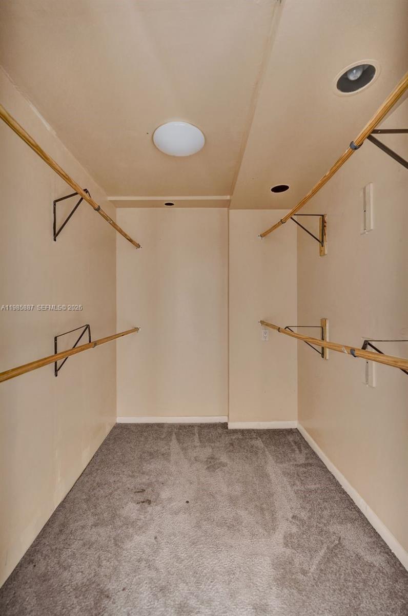 HILLCREST EAST NO 26 COND - Residential