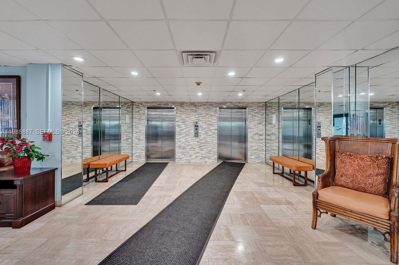 HILLCREST EAST NO 26 COND - Residential