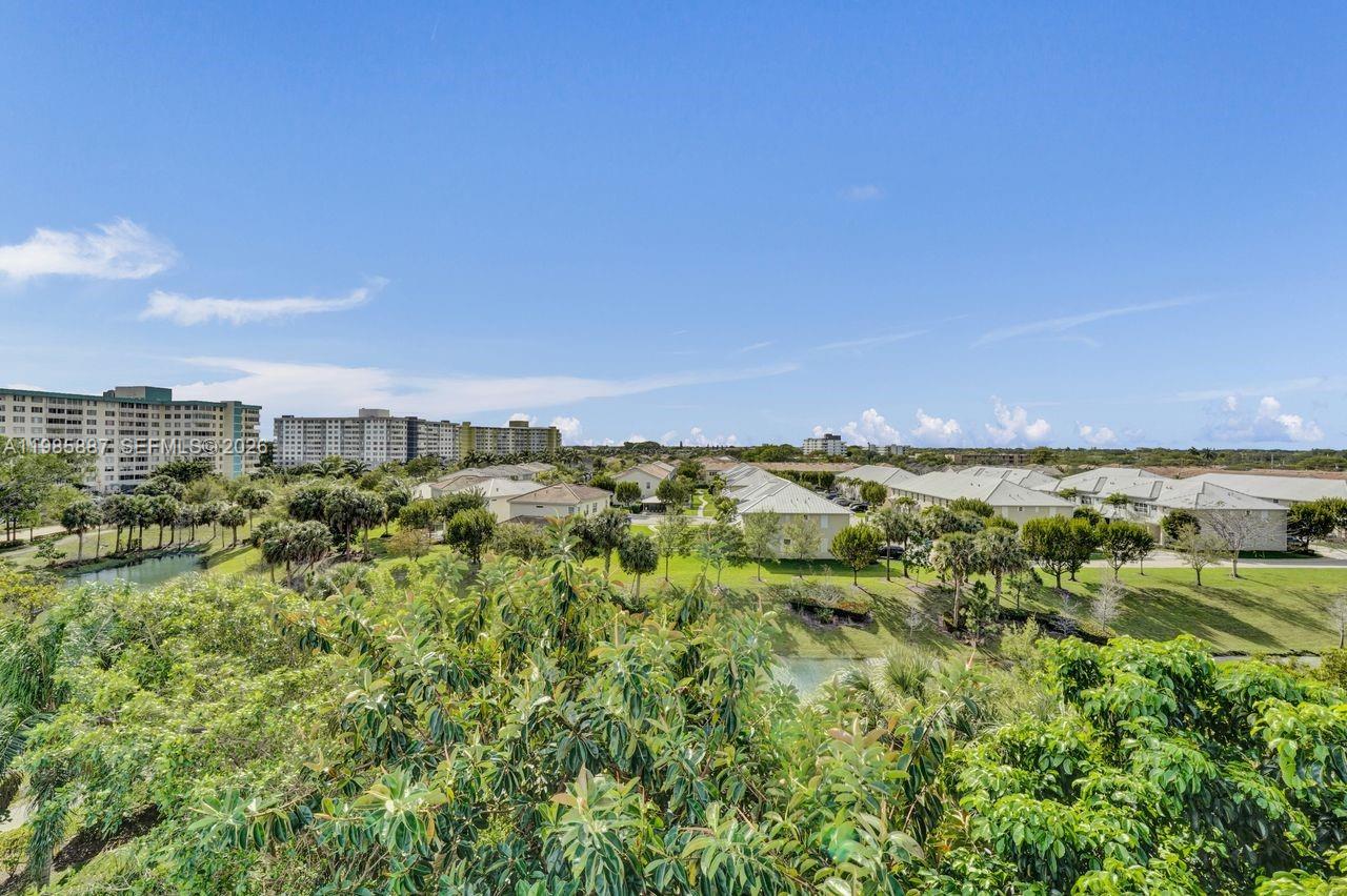 HILLCREST EAST NO 26 COND - Residential