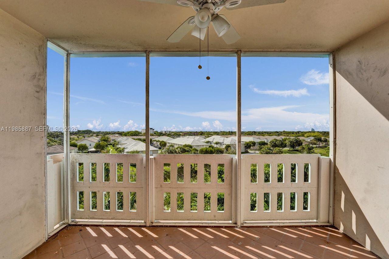 HILLCREST EAST NO 26 COND - Residential