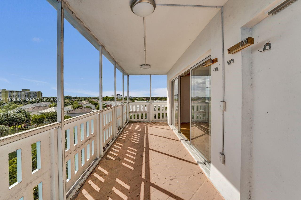 HILLCREST EAST NO 26 COND - Residential