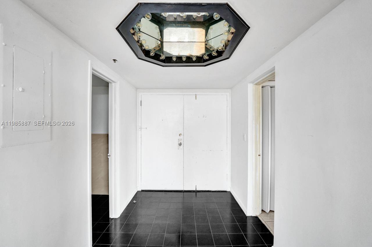 HILLCREST EAST NO 26 COND - Residential