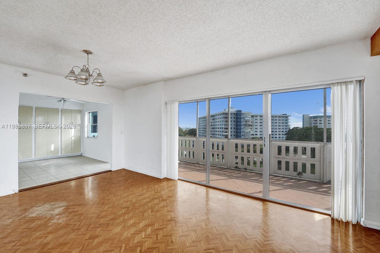 HILLCREST EAST NO 26 COND - Residential