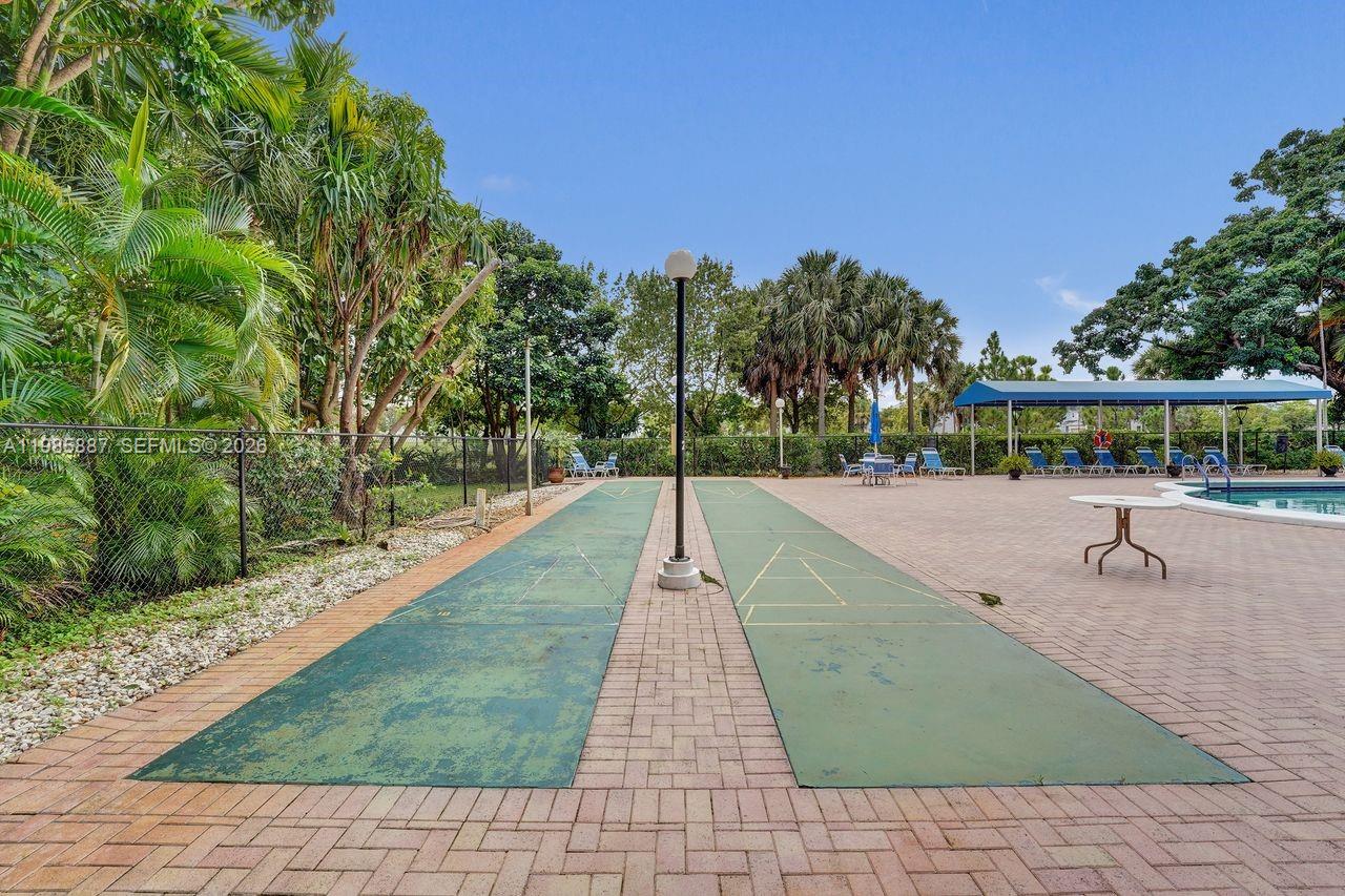 HILLCREST EAST NO 26 COND - Residential