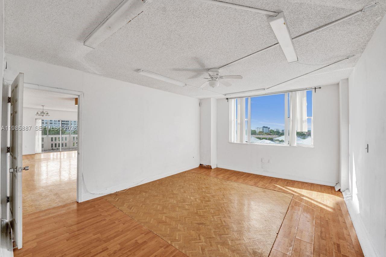 HILLCREST EAST NO 26 COND - Residential