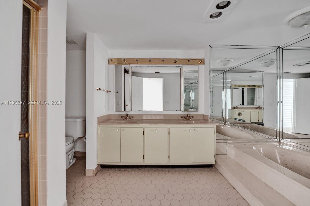 HILLCREST EAST NO 26 COND - Residential