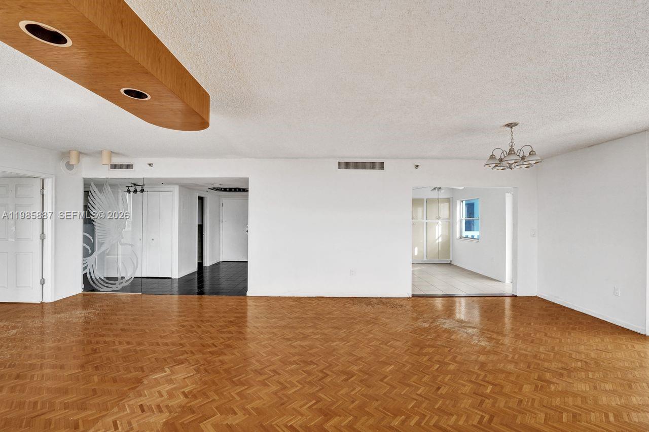 HILLCREST EAST NO 26 COND - Residential