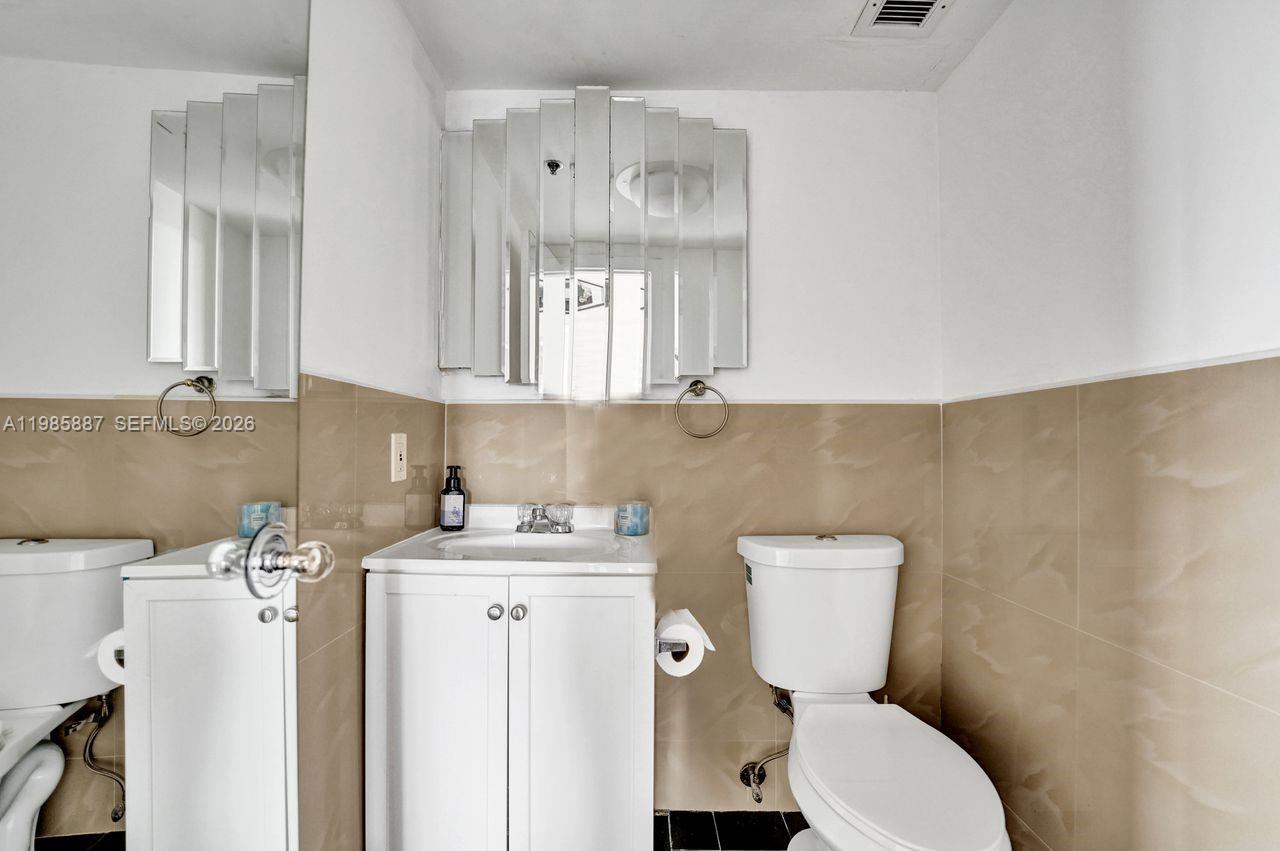 HILLCREST EAST NO 26 COND - Residential