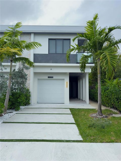 HOME MAX REALTY INTERNATIONAL GLOBAL LISTING PORTALS 609 NE 8th Ave B Fort Lauderdale FL 33304
