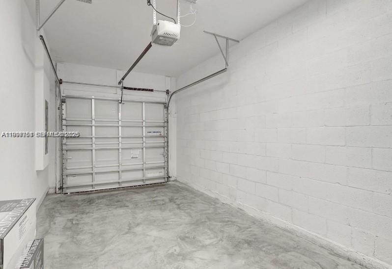 VERANDA PLAT NO. 9 - Residential