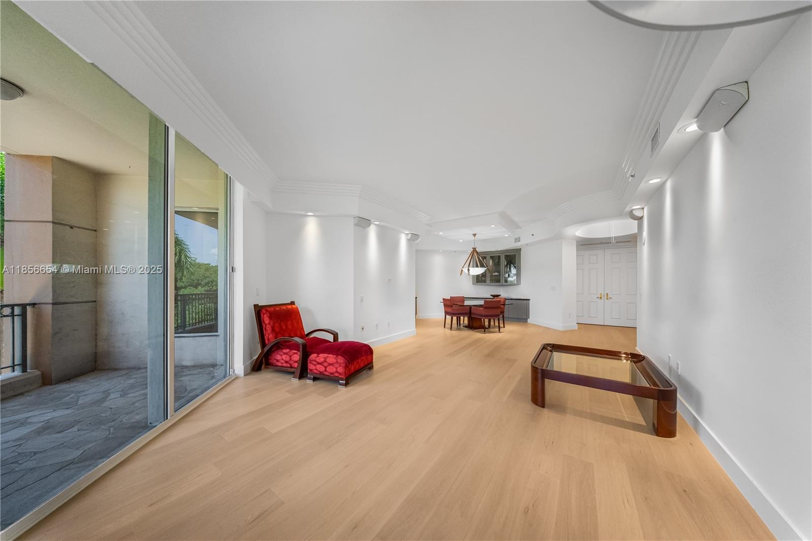 626 Coral Way 402